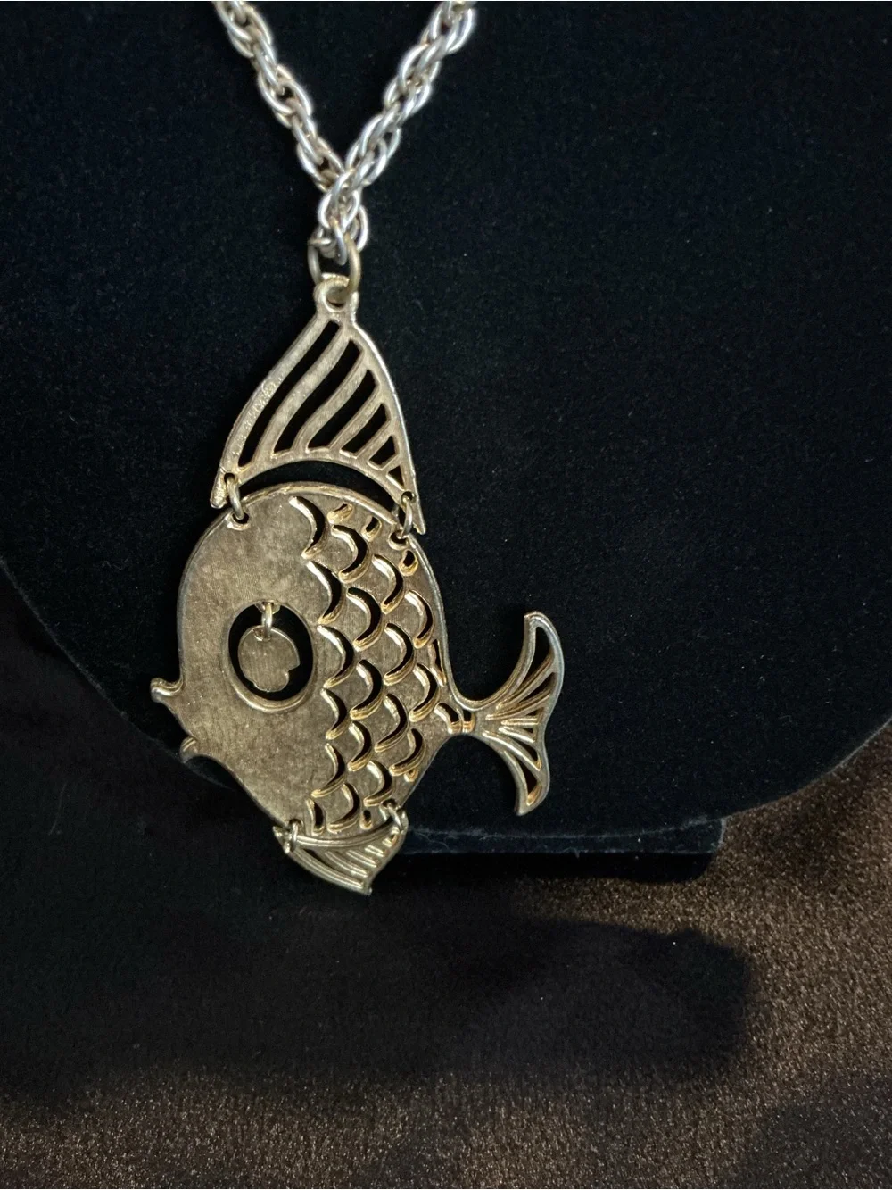 Vintage Gold Fish Pendant Necklace - Brand Unknown